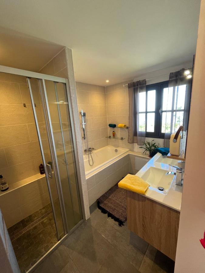 La Maison Des Camelias Le Tampon Esterno foto